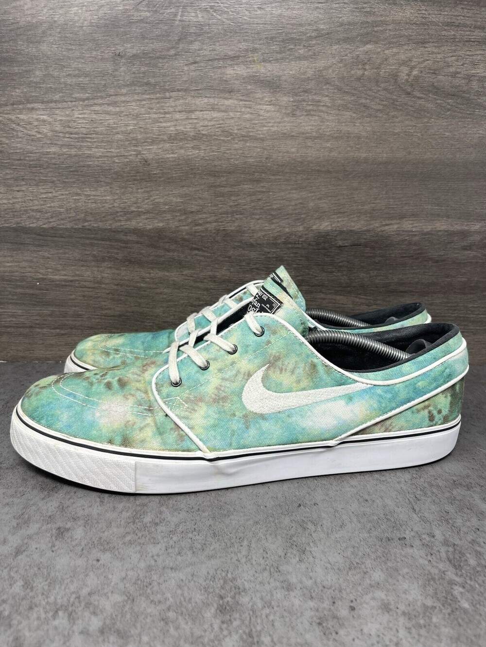 Nike SB Stefan Janoski Size 13 Mens Turbo Green Tie Dye Skate Shoes 678472-317